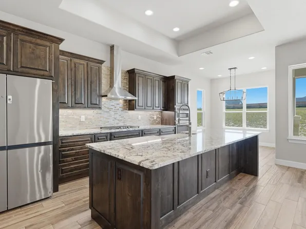125 VALLEY VIEW DR, La Vernia, TX 78121