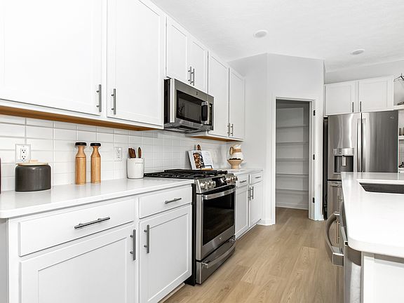 Plentiful counter space