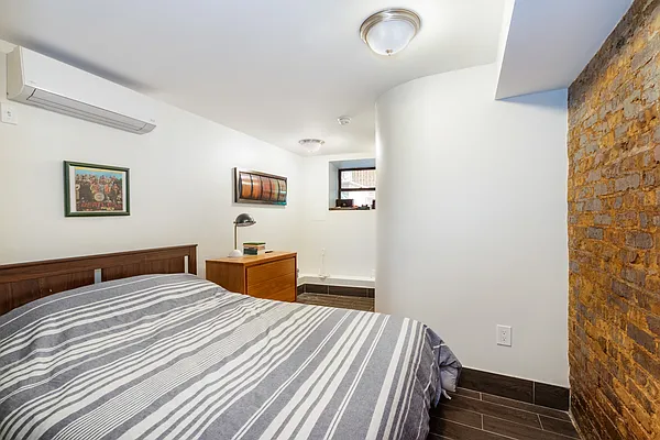 Rented by Compass | media 9