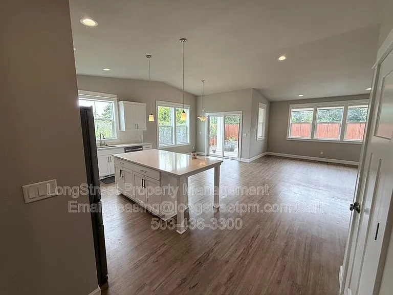 5028 SW Hudson Ave — Photo 15