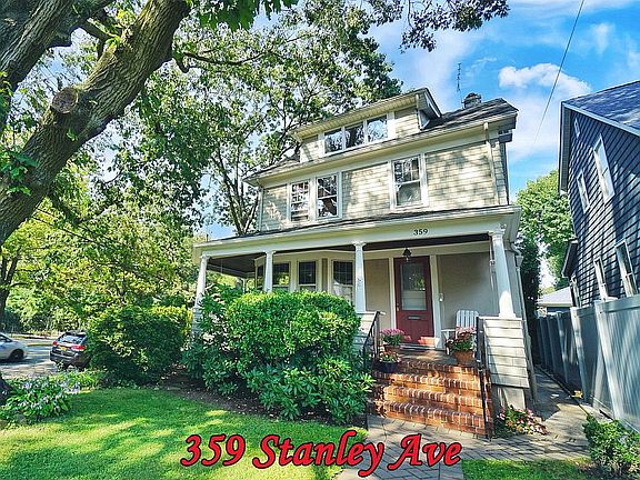 3rd image of 359 Stanley Ave