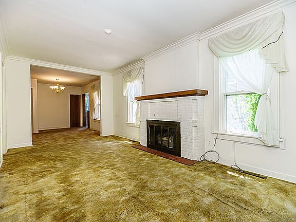 4th image of 6215 N Newark Ave