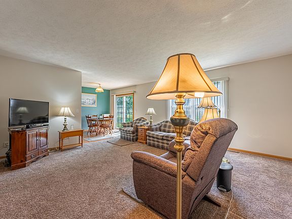 5th image of 6815 Lanterne Dr