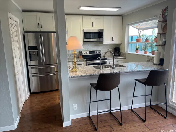 92-1335 Panana St APT 62, Kapolei, HI 96707