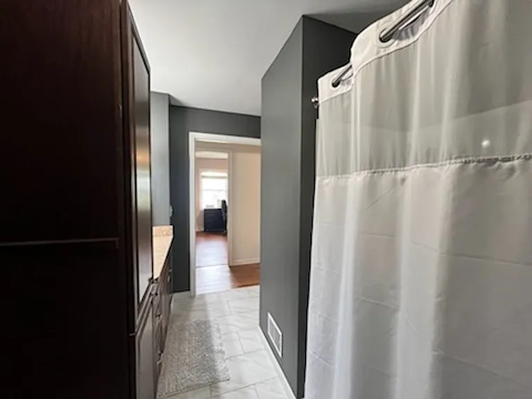 420 Walnut St — Photo 34