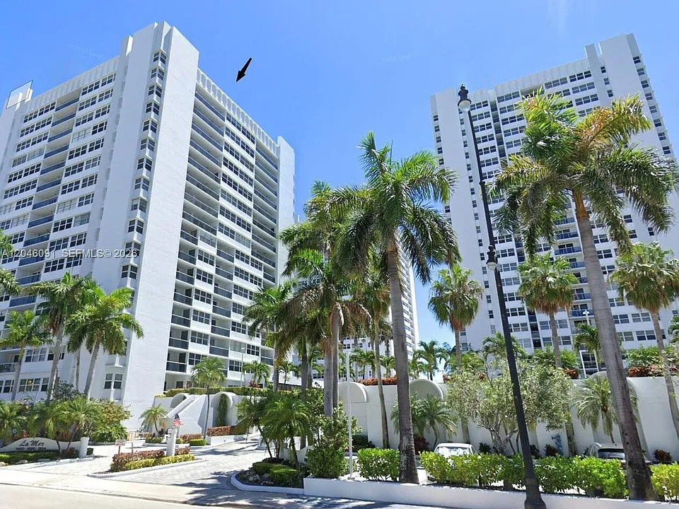 1880 S Ocean Dr #807