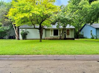1009 Denton St, Denton, TX 76201