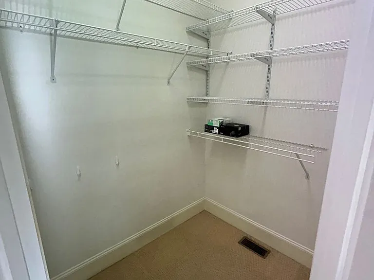 216 Rollingwood Cir NW — Photo 24