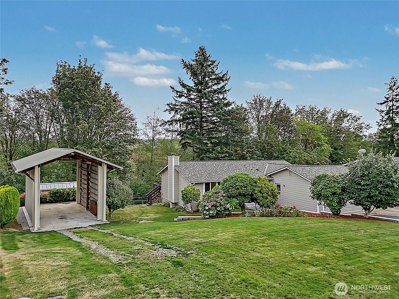 2nd image of 2283 Aspen Street SE