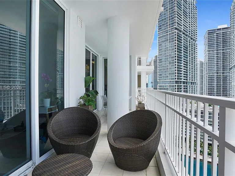 801 Brickell Key Blvd #2210 — Photo 47