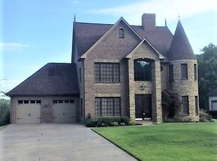 2850 Edinburgh Park Rd, Tupelo, MS 38804