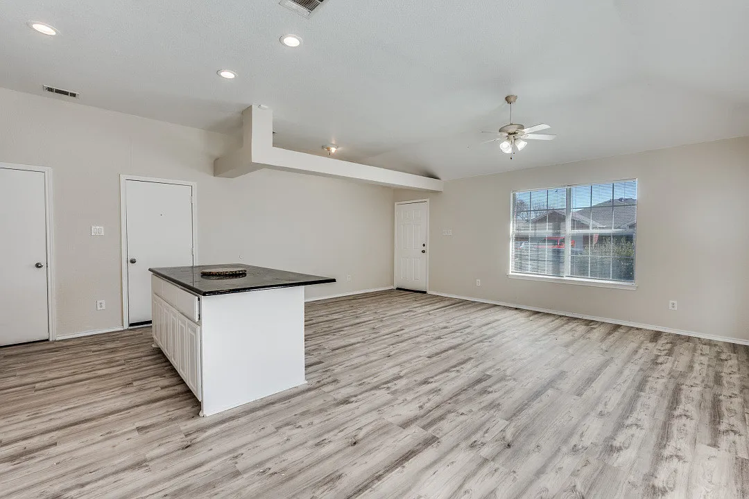 Building Photo - 10429 Aransas Dr