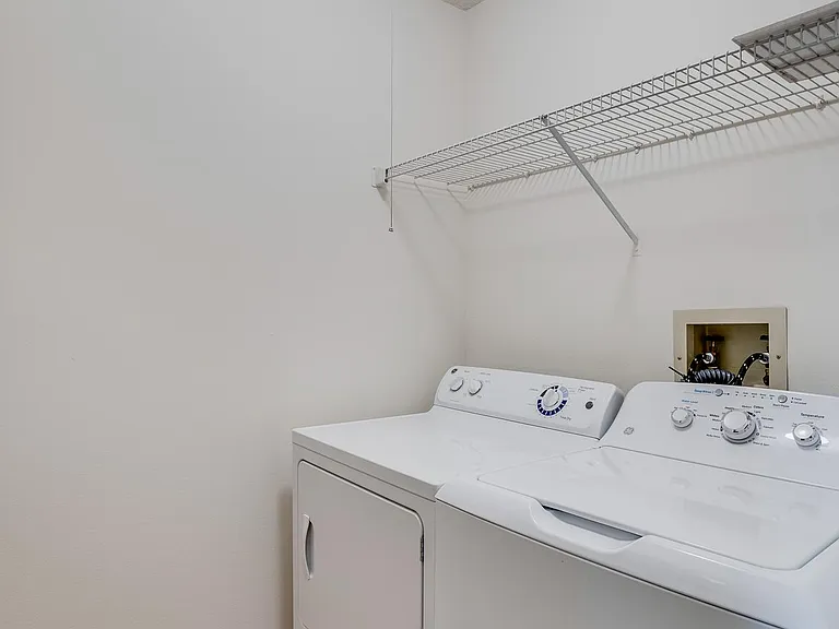 Laurel Village Apartments — Photo 60