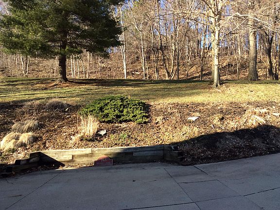 4th image of 913 Briarhill Dr NE