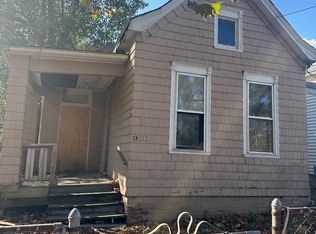 1309 S Matthew St, Peoria, IL 61605