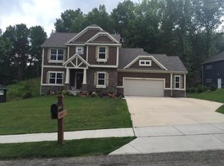 4004 Butterfly Ct NE, Grand Rapids, MI 49525