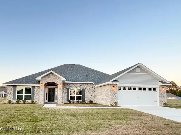 6208 Saphire Ln, Biloxi, MS 39532