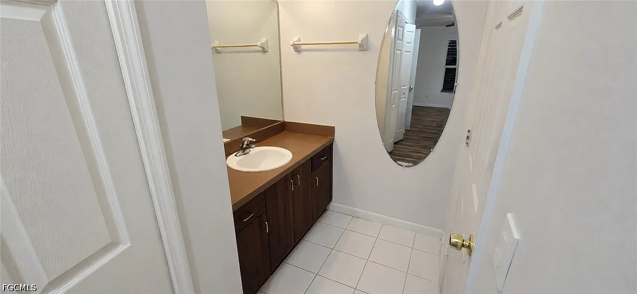3 bed, 2.0 bath, 1218 sqft, $1,900 — Photo 4
