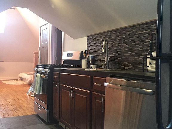 4th image of 440 Lafayette Ave SE APT 3