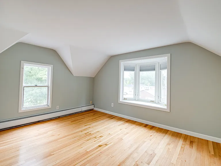 1235 Shore Rd — Photo 17