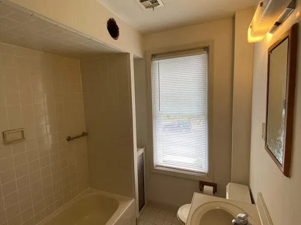 (undisclosed Address), Edison, NJ 08817