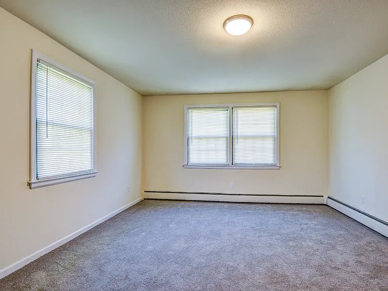 Candlelight Apartments — Photo 12