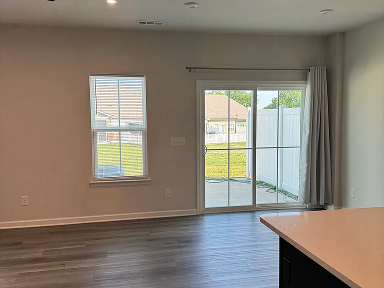 125 Primrose Ln — Photo 5