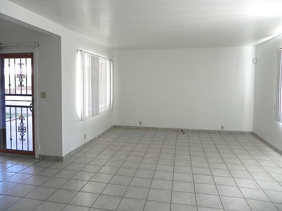 3rd image of 7441 E Calle Maicoba