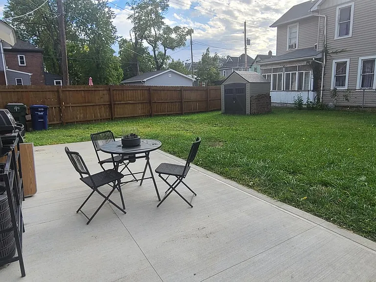 209 Miami Ave — Photo 22
