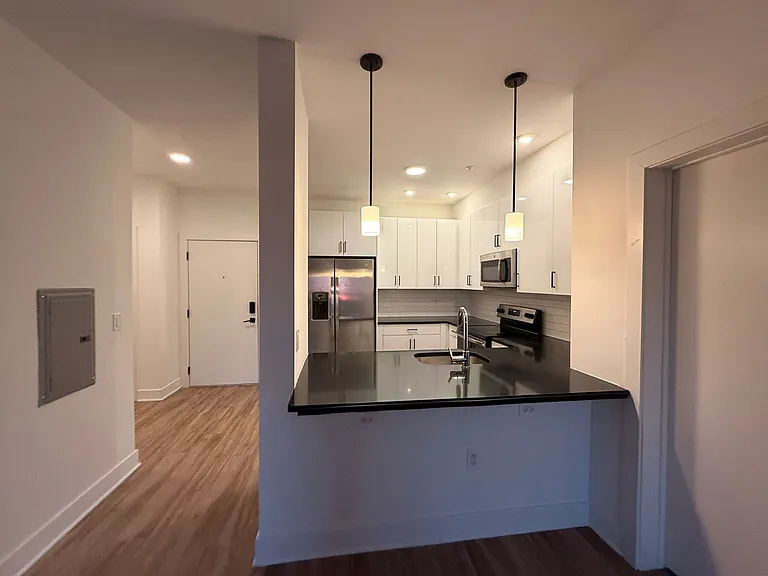 519 Cliff St #215E — Photo 2