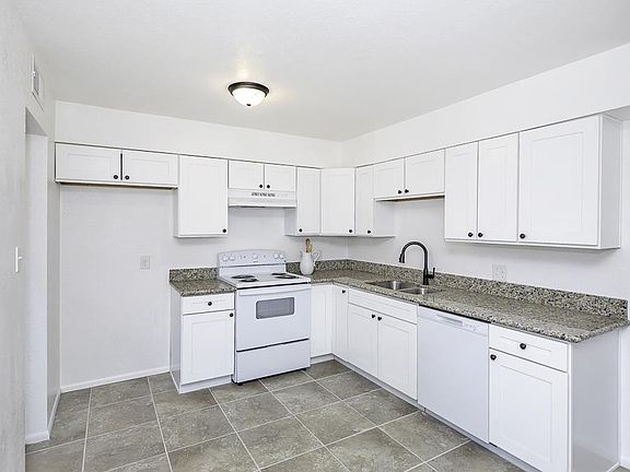 5th image of 8459 S Coconino Ln