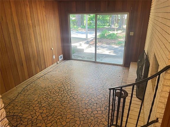 5th image of 4252 Clydes Ct
