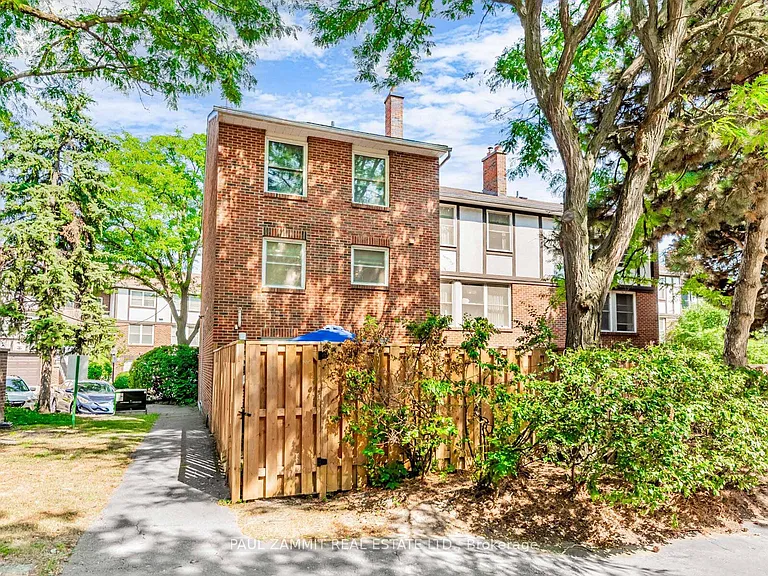 42 Windsor Court Rd — Photo 23