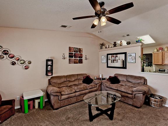 4th image of 3415 Bluegrass Dr