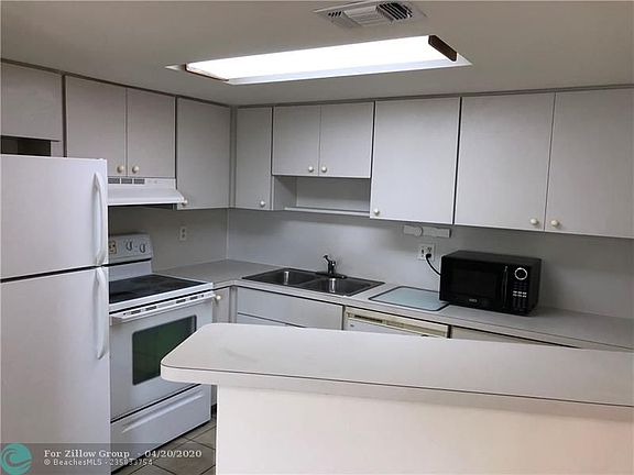 4th image of 4620 Bougainvilla Dr #6