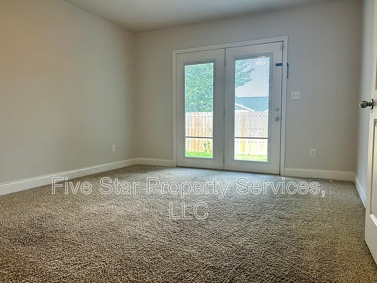 1420 School House Ln — Photo 16