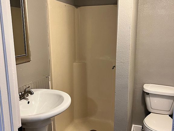 3rd image of 3602 Baldwin Blvd
