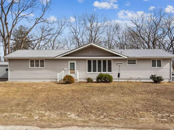 1924 Grube St, Burlington, IA 52601