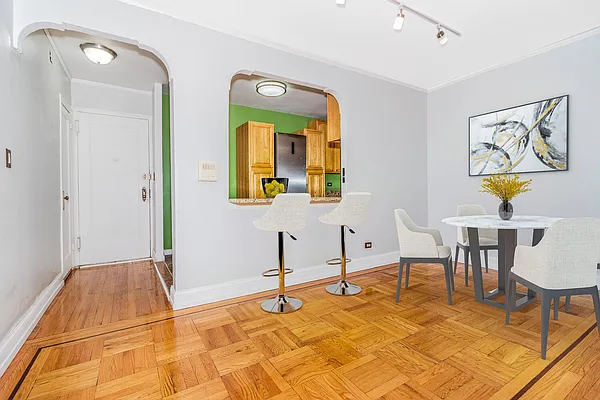 Sold by REMAX Distinguished Homes | media 4