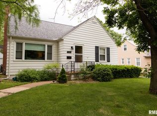 3202 N Linnhill Ct, Peoria, IL 61604