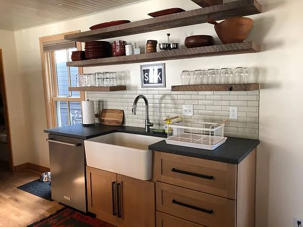 116 Elk Ave — Photo 4