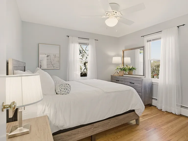 415 Wapping Rd — Photo 25