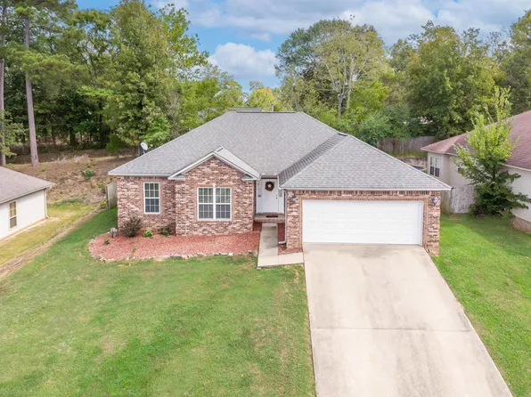 3 Woodridge Dr, Little Rock, AR 72204