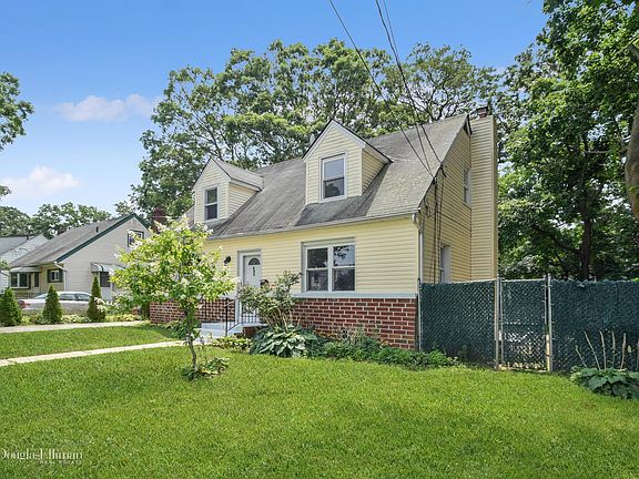 3rd image of 501 Jefferson Ave