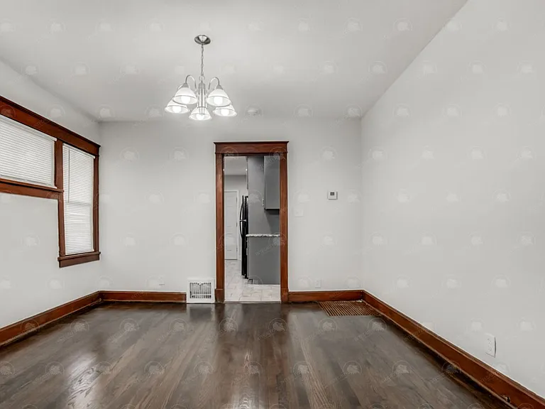 6627 Brooklyn Ave — Photo 25
