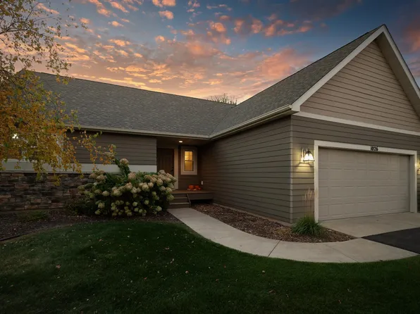 1026 Wyncrest Ct, Woodbury, MN 55129