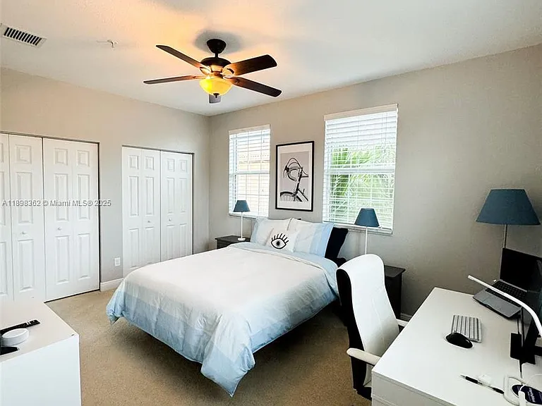 1006 SW 147th Ave — Photo 16