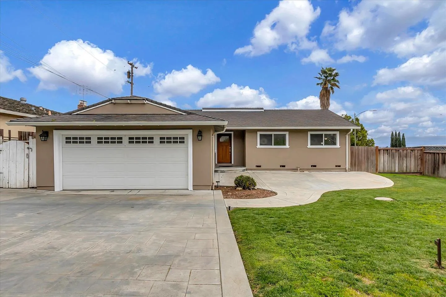 3582 Clayton Rd photo 1