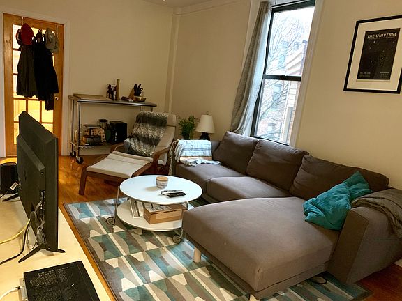 3rd image of 357 Sterling Pl #C2