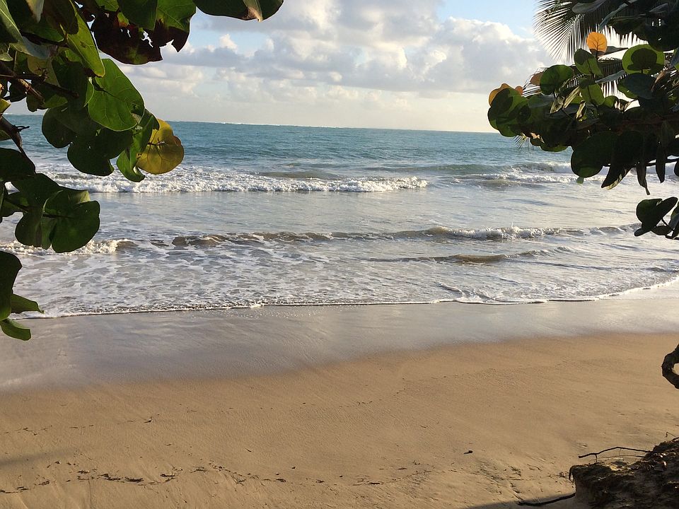 2nd image of 3409 Ave. Isla Verde Cond. Las Gaviotas ##601